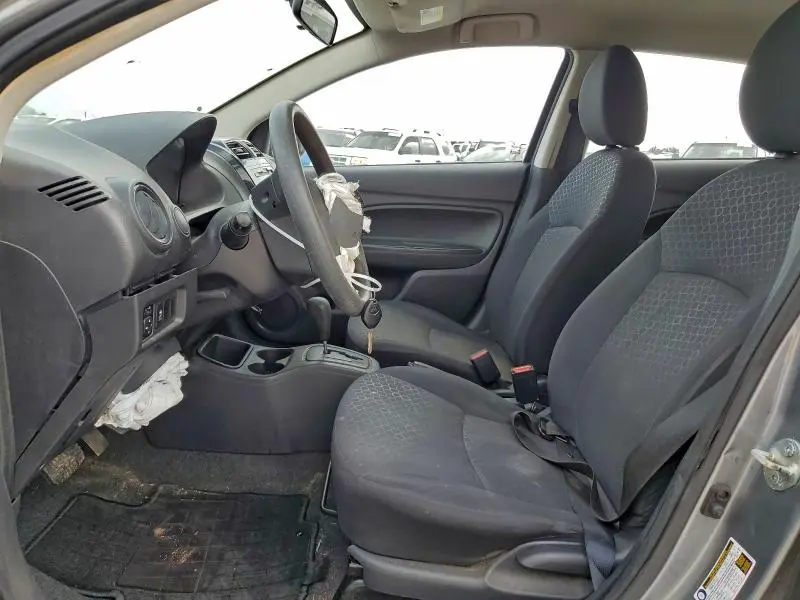 2015 MITSUBISHI MIRAGE DE  