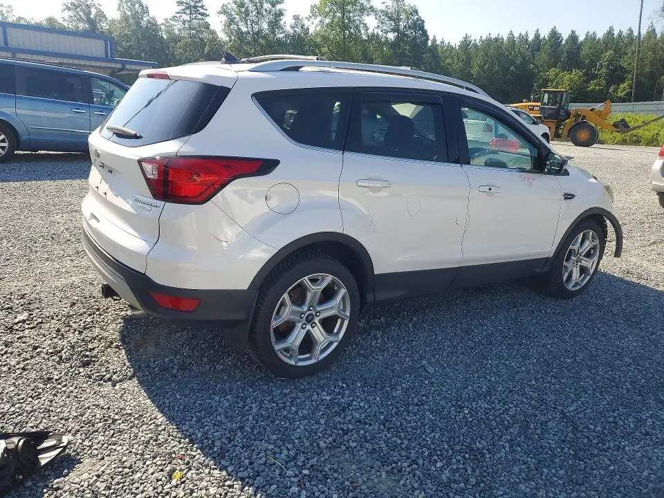 2019 FORD ESCAPE TITANIUM  