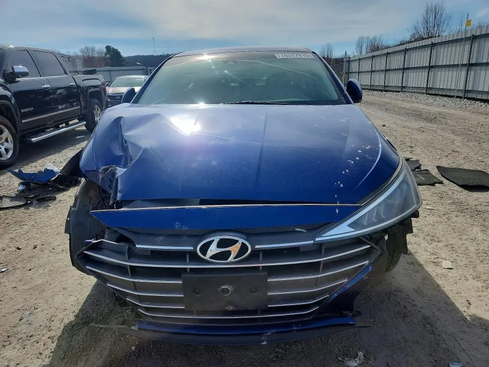 2019 HYUNDAI ELANTRA SEL  