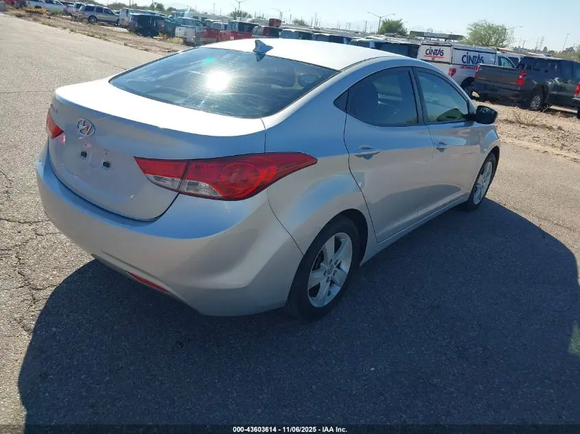2013 HYUNDAI ELANTRA GLS