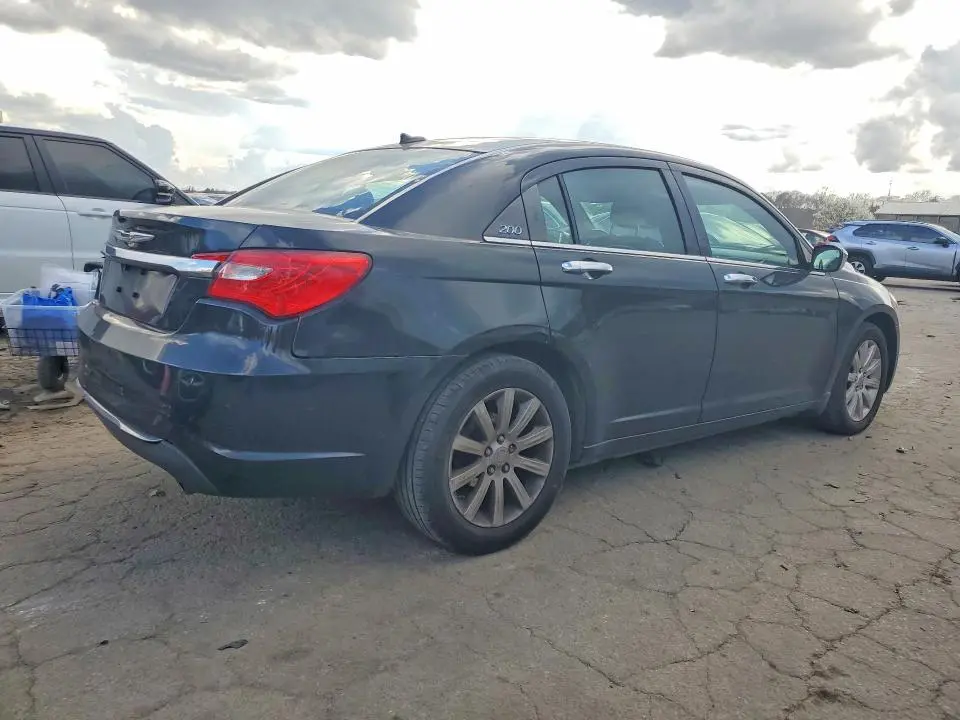 2013 CHRYSLER 200 LIMITED  