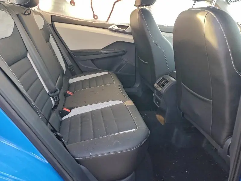 2025 VOLKSWAGEN TAOS SEL  