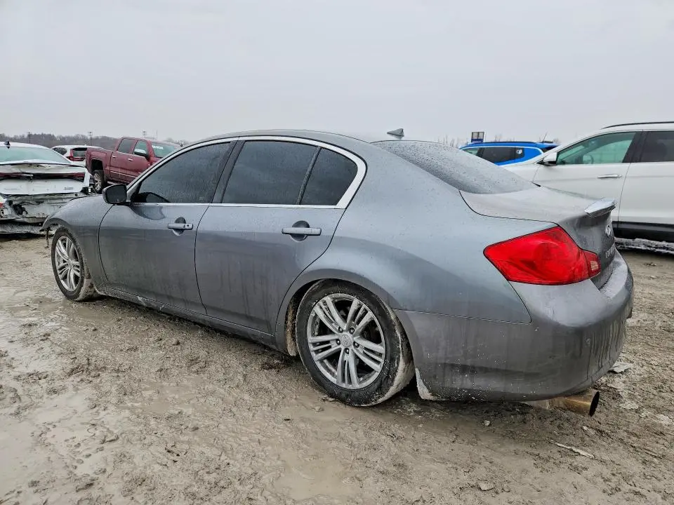 2013 INFINITI G37 BASE  