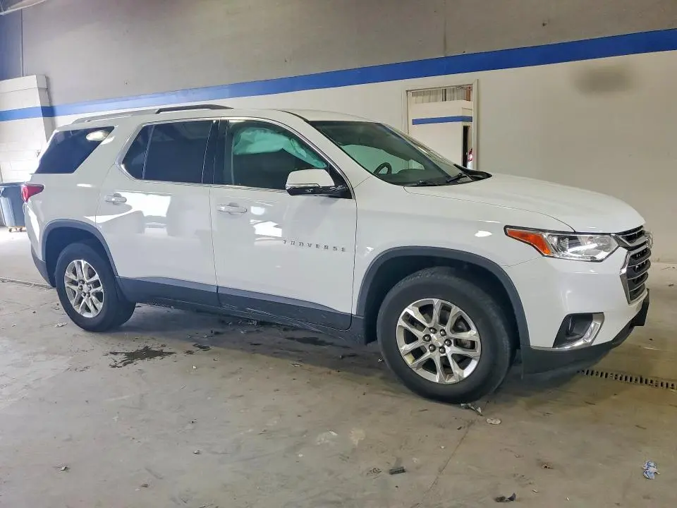 2018 CHEVROLET TRAVERSE LT  