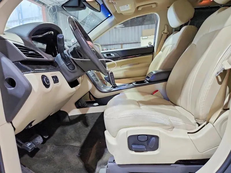 2015 LINCOLN MKT   