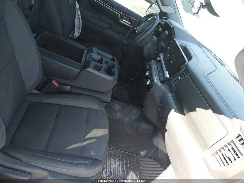 2024 GMC SIERRA 1500 4WD  SHORT BOX ELEVATION WITH 3SB