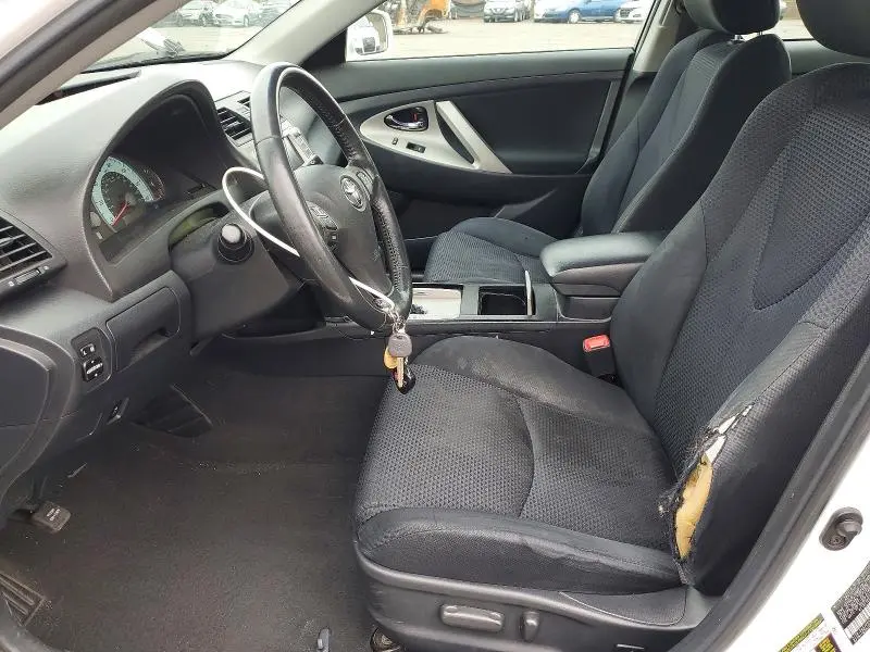 2011 TOYOTA CAMRY BASE  