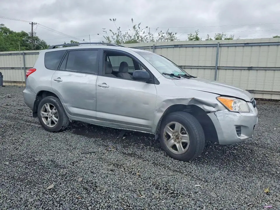 2011 TOYOTA RAV4 BASE  