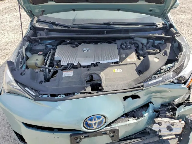 2017 TOYOTA PRIUS THREE TOURING  