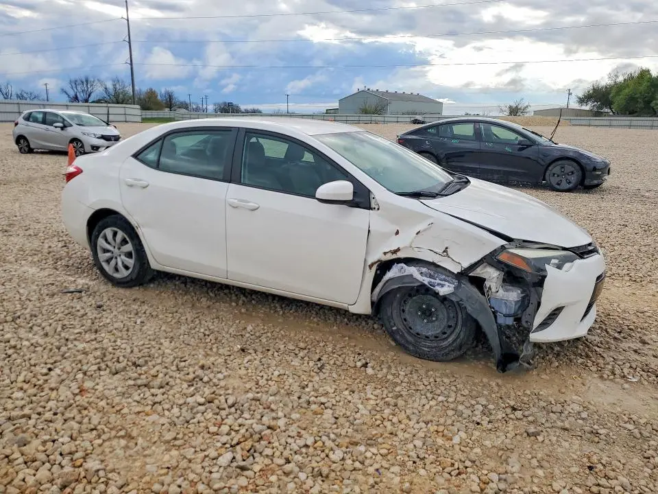 2016 TOYOTA COROLLA LE  