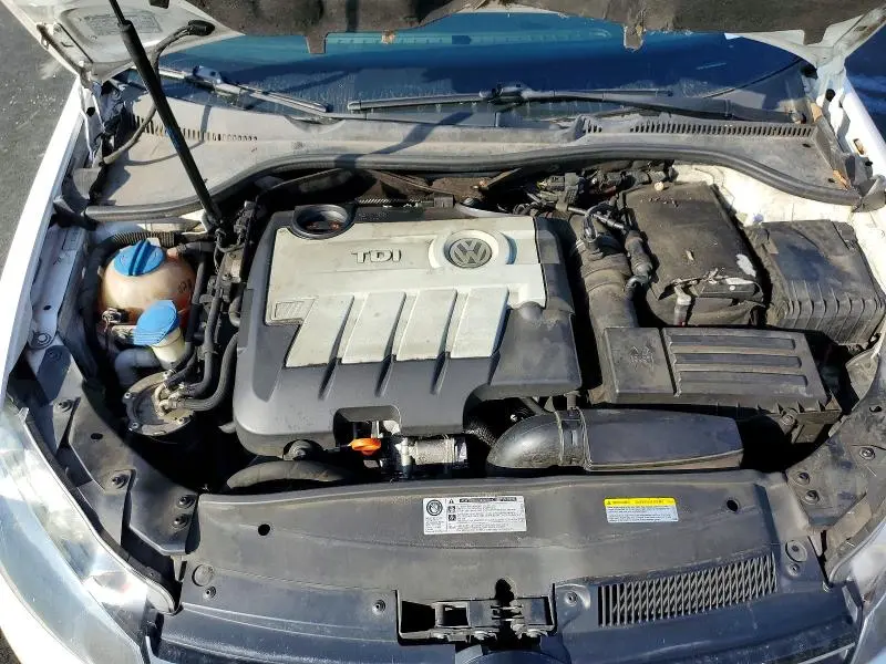 2013 VOLKSWAGEN JETTA TDI  