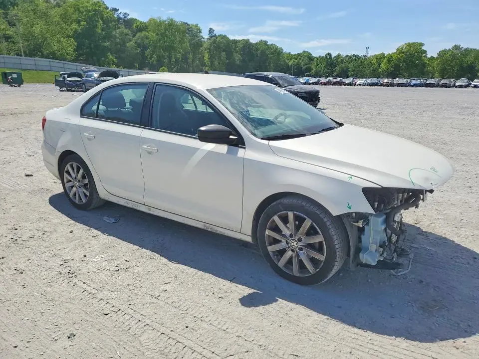 2014 VOLKSWAGEN JETTA BASE  