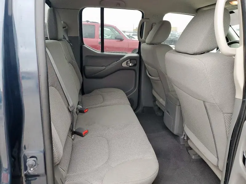 2021 NISSAN FRONTIER S  