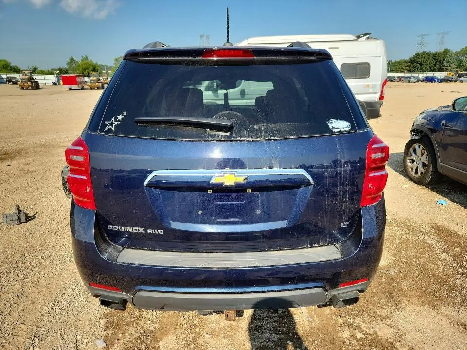 2017 CHEVROLET EQUINOX LT  