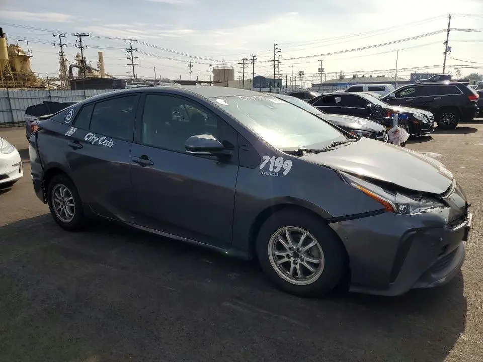 2019 TOYOTA PRIUS LE  