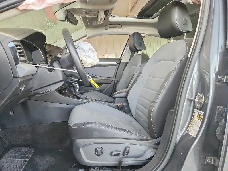 2025 VOLKSWAGEN JETTA SE  