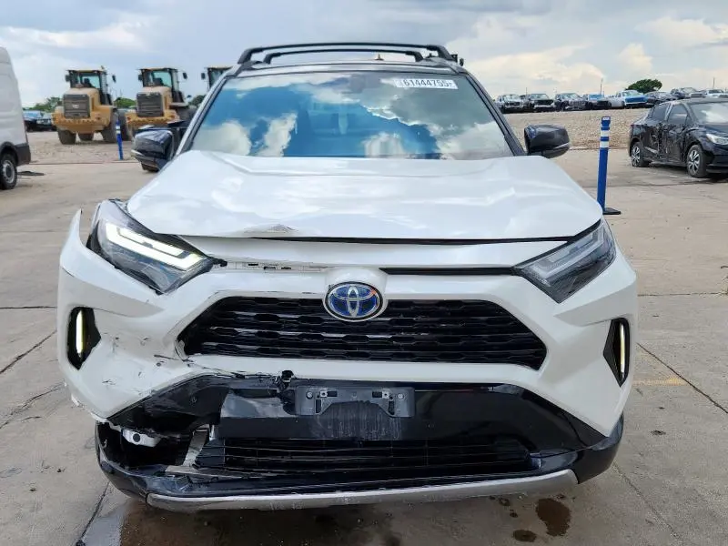 2022 TOYOTA RAV4 XSE  