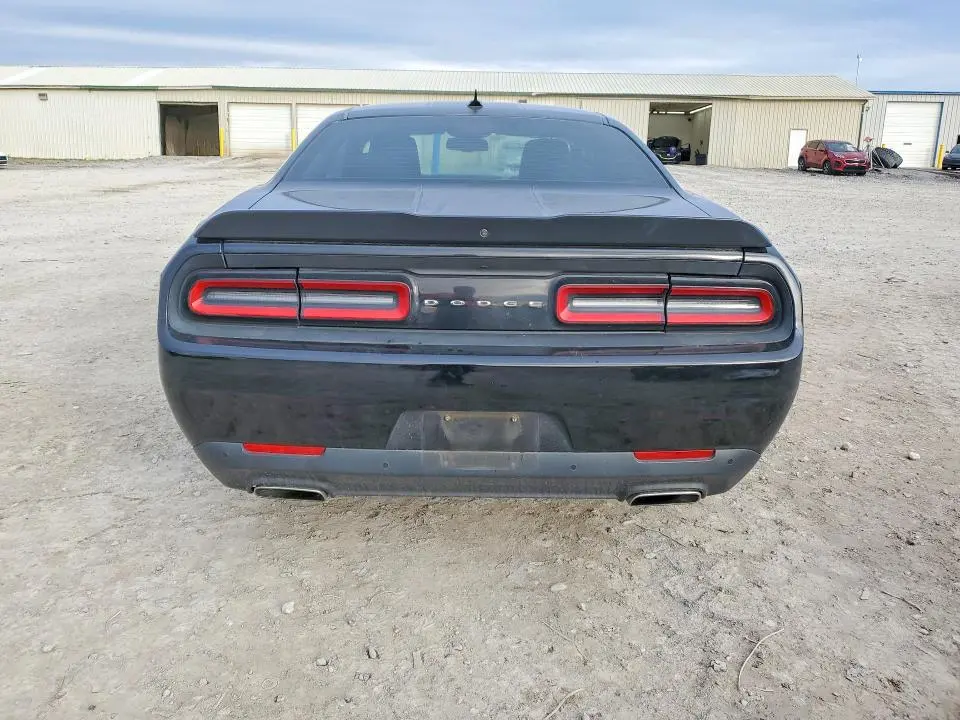 2017 DODGE CHALLENGER SXT  
