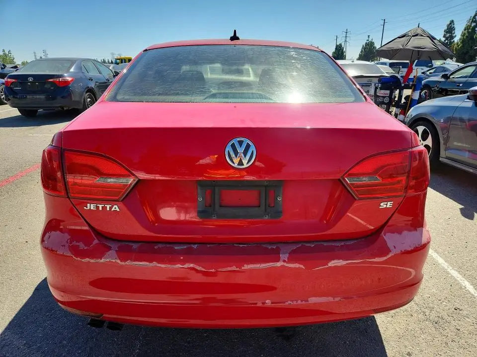 2014 VOLKSWAGEN JETTA SE  