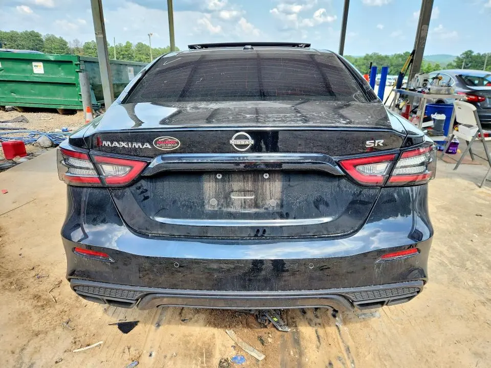2023 NISSAN MAXIMA SR  