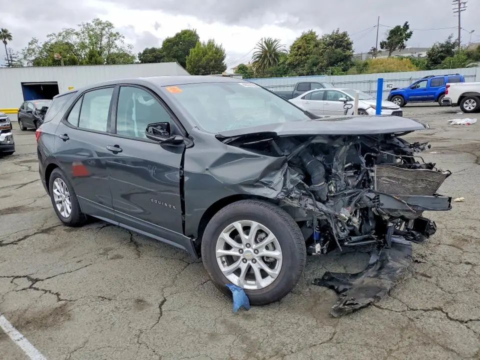 2018 CHEVROLET EQUINOX LS  