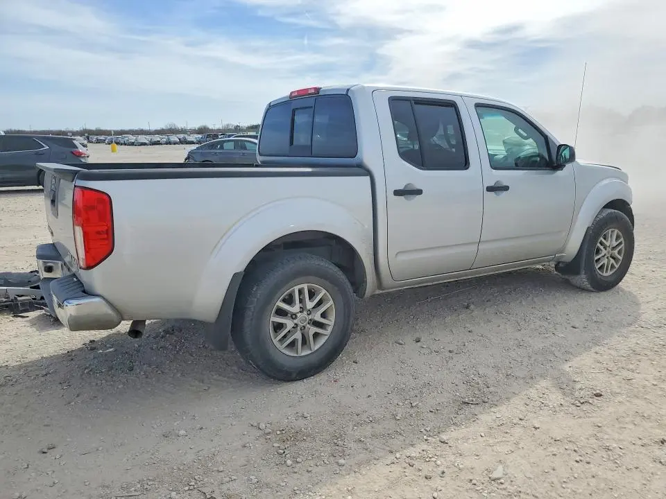 2017 NISSAN FRONTIER SV  