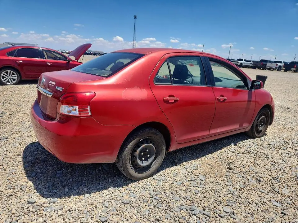 2011 TOYOTA YARIS   