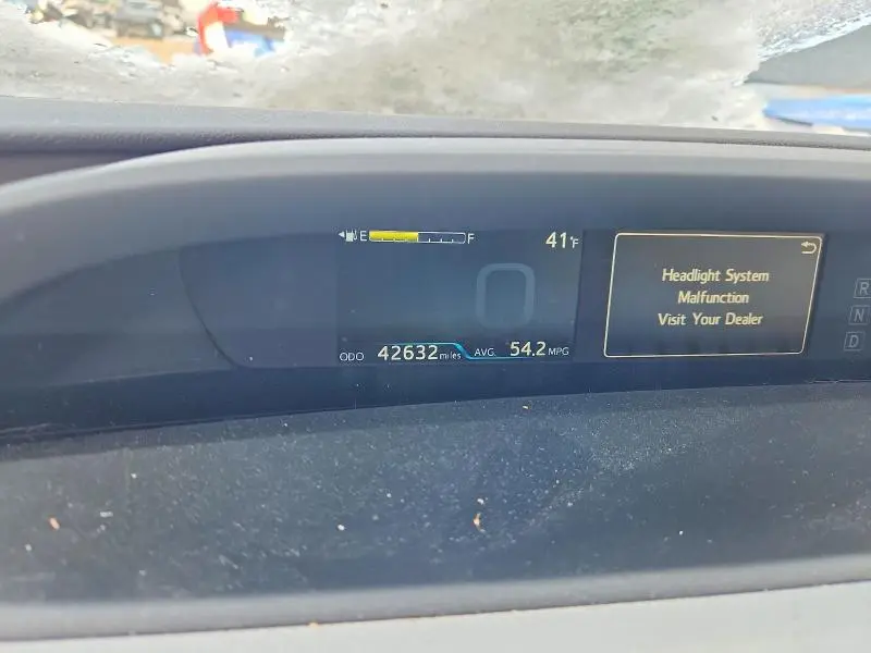2019 TOYOTA PRIUS XLE AWD-E  