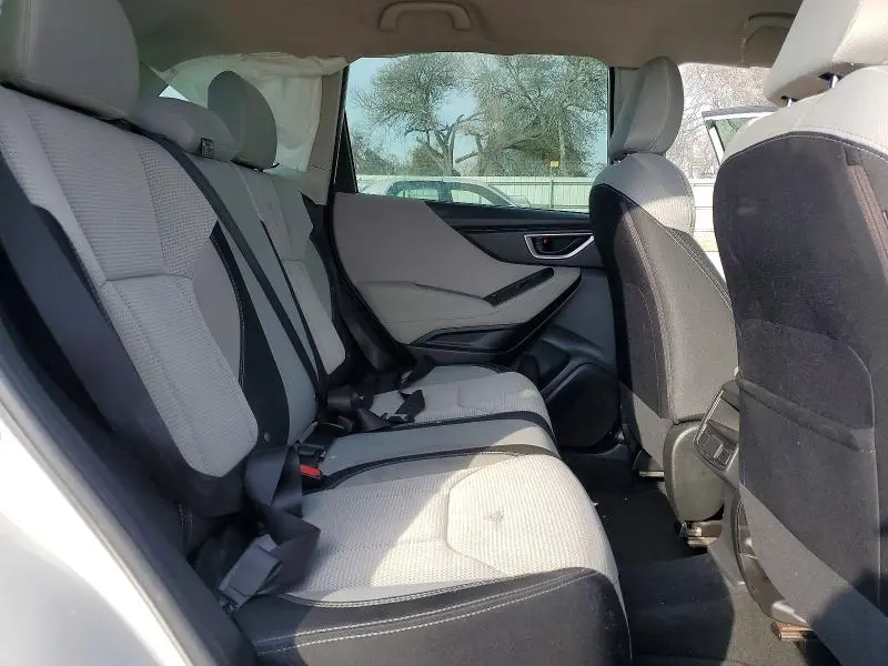 2021 SUBARU FORESTER   