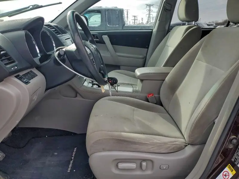 2012 TOYOTA HIGHLANDER BASE  