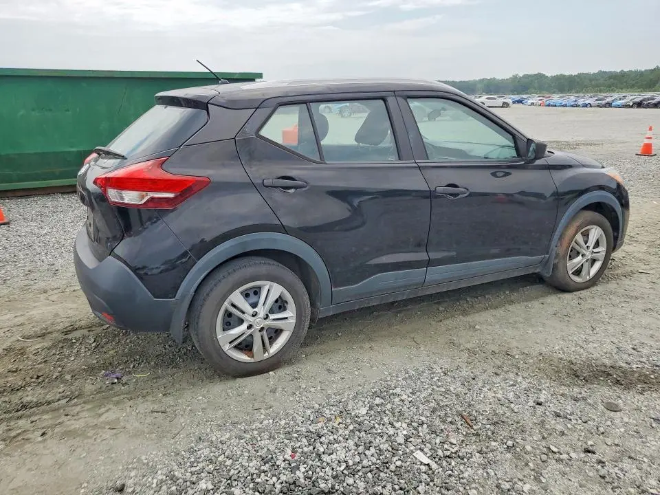 2019 NISSAN KICKS S  