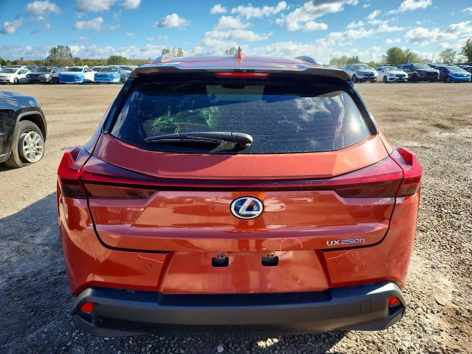 2022 LEXUS UX 250H LUXURY  