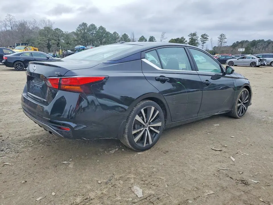 2020 NISSAN ALTIMA SR  