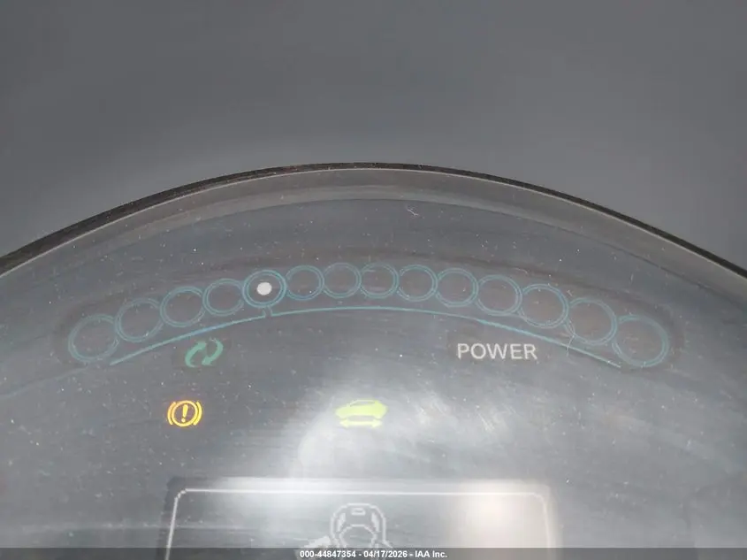 2016 NISSAN LEAF S