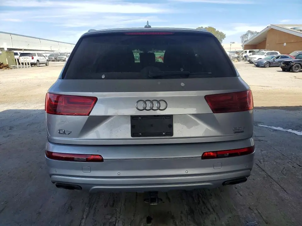 2017 AUDI Q7 PRESTIGE  