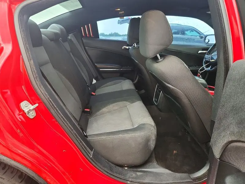 2015 DODGE CHARGER SE  