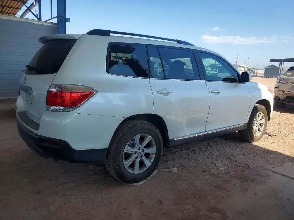 2013 TOYOTA HIGHLANDER PLUS  