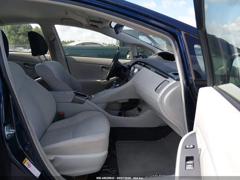 2015 TOYOTA PRIUS TWO