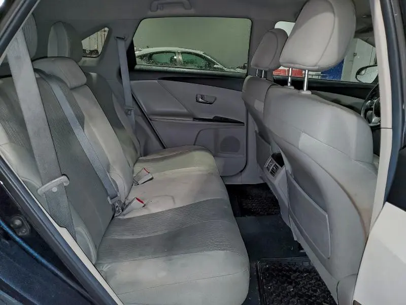 2013 TOYOTA VENZA LE  