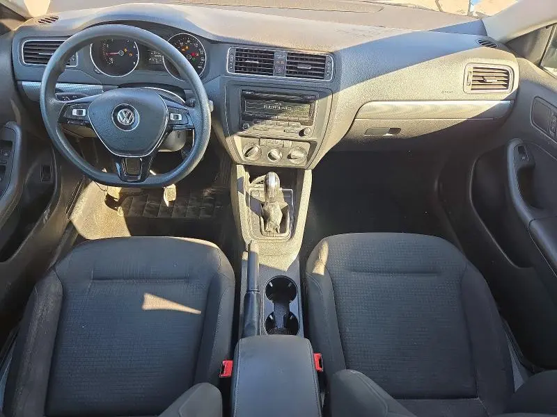 2015 VOLKSWAGEN JETTA SE  