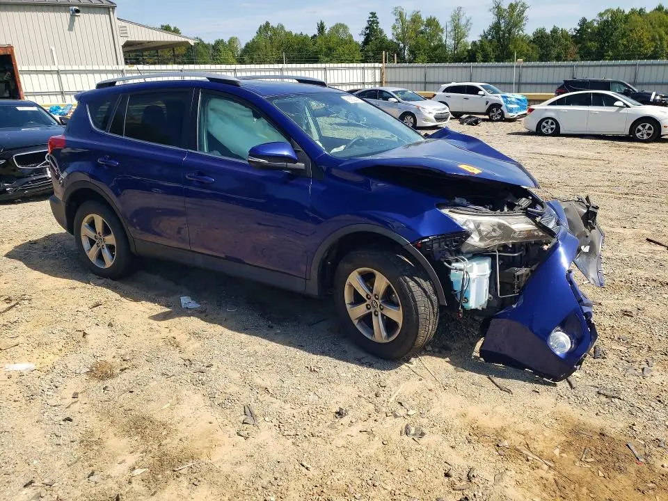 2015 TOYOTA RAV4 XLE  