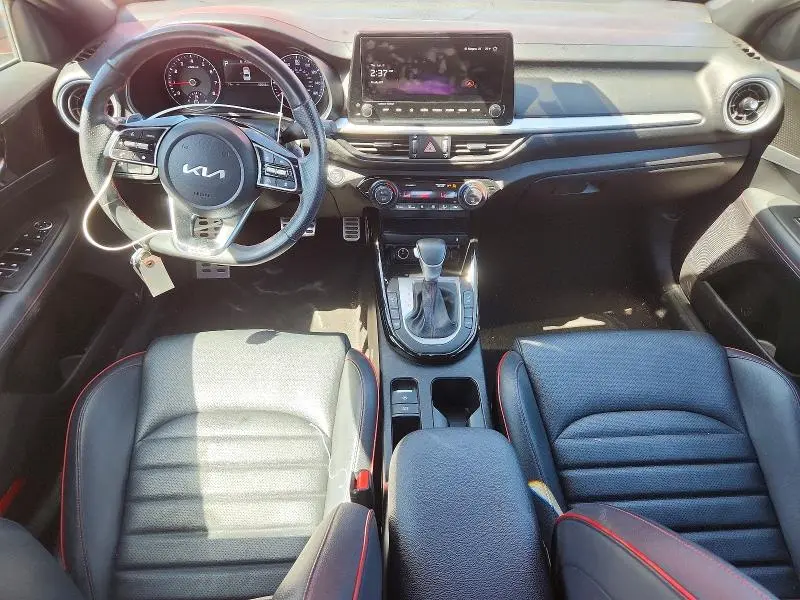 2023 KIA FORTE GT  