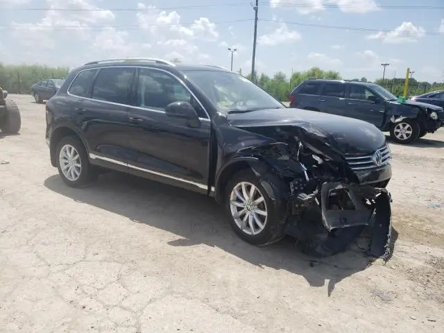 2015 VOLKSWAGEN TOUAREG V6  