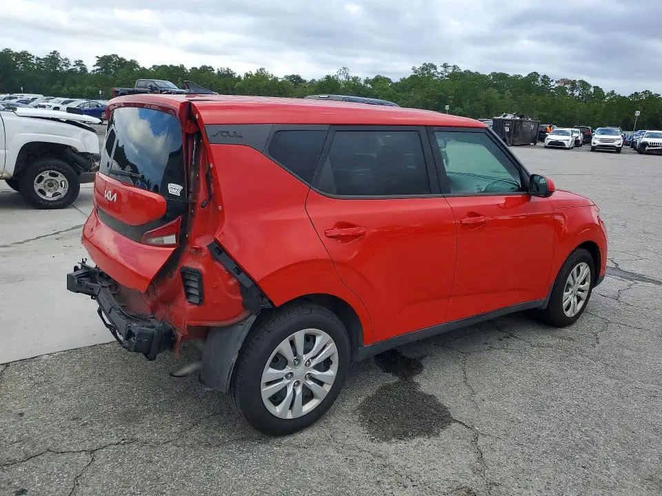 2022 KIA SOUL LX  