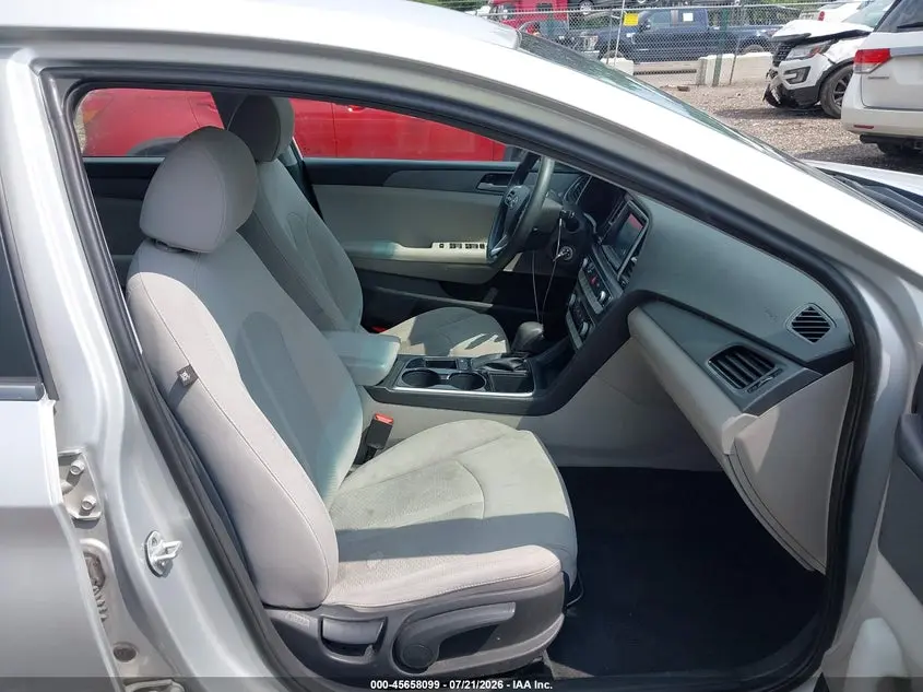 2019 HYUNDAI SONATA SE