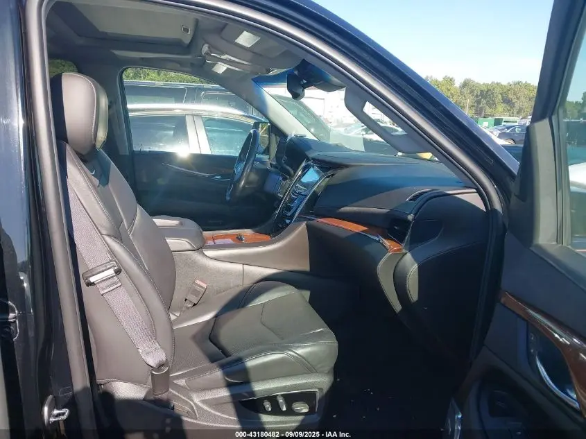 2016 CADILLAC ESCALADE LUXURY COLLECTION