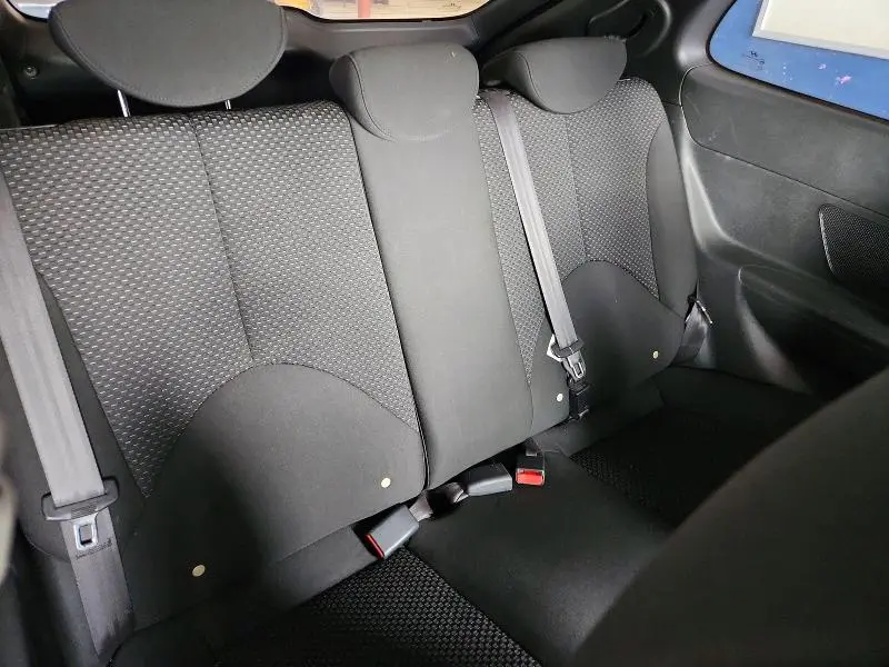 2011 HYUNDAI ACCENT GL  
