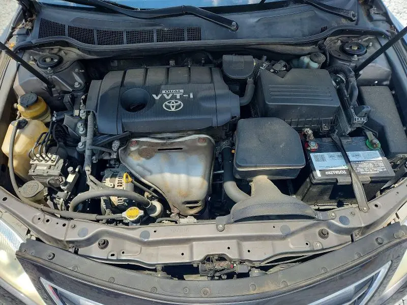 2010 TOYOTA CAMRY XLE  
