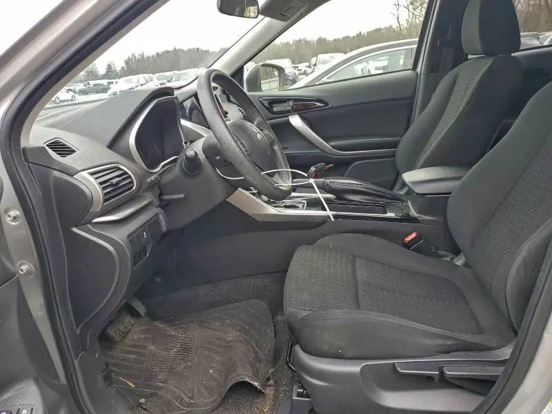 2019 MITSUBISHI ECLIPSE CROSS ES  