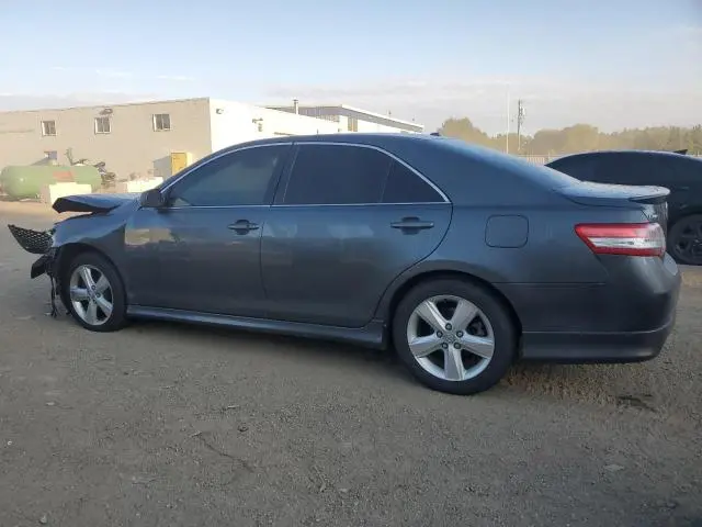 2011 TOYOTA CAMRY SE